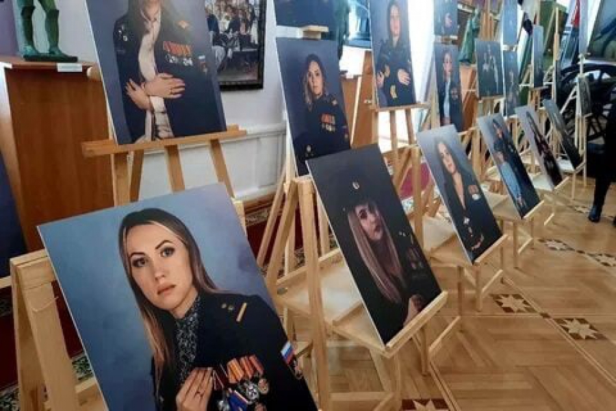В Тамбове открыли выставку «Жёны героев»